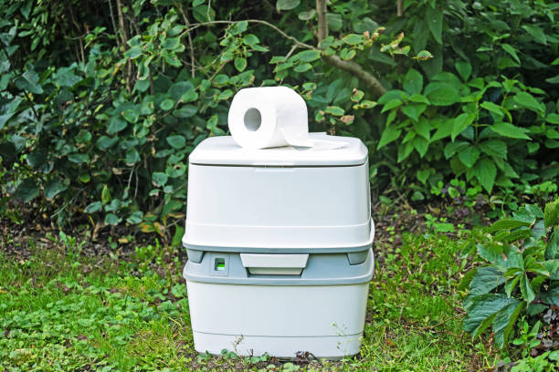 Best Porta potty rental near me  in Belding, MI